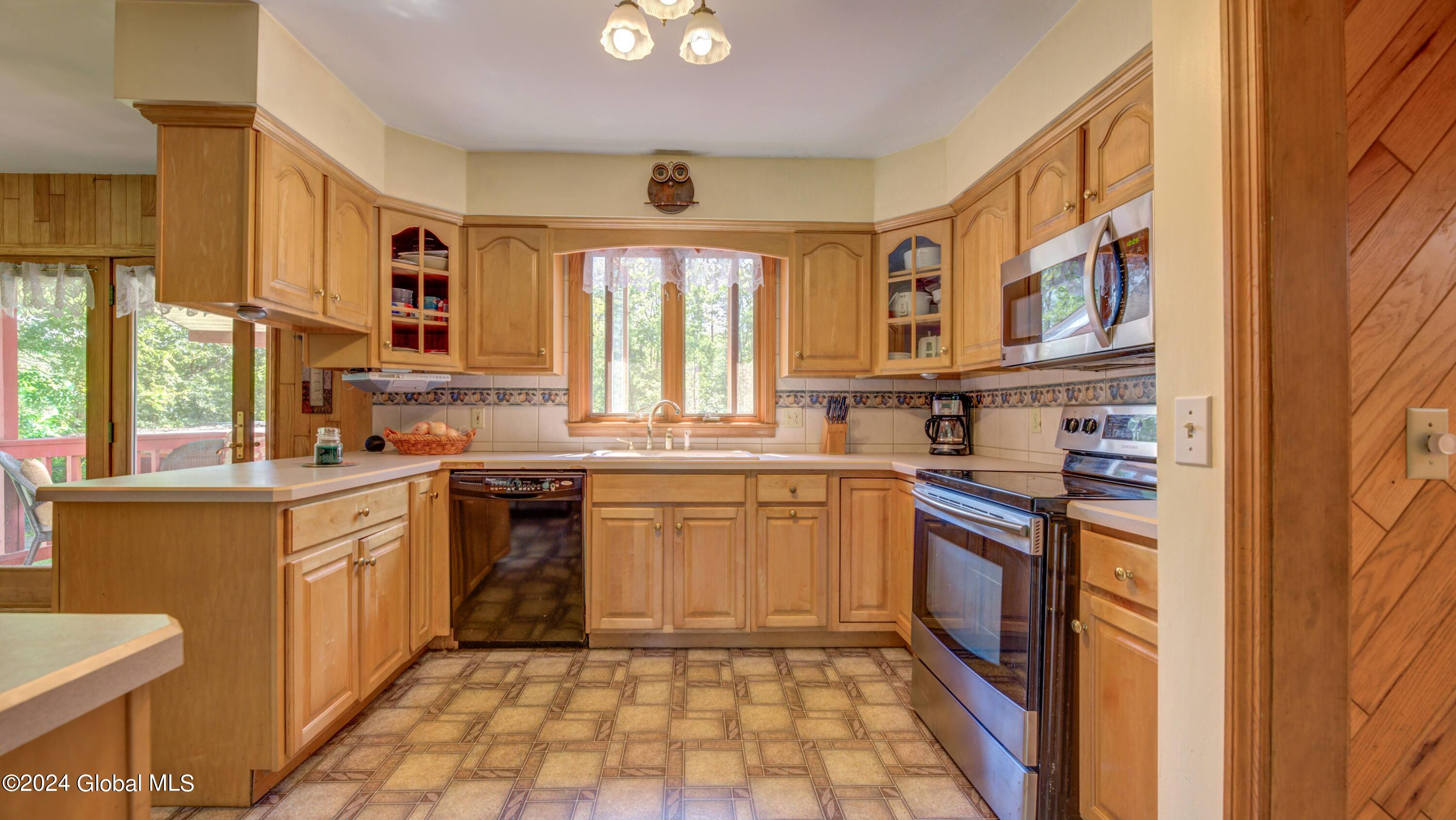 141 Morrow Road Perth, NY 12010 - Photo 25 of 71 141 Morrow Rd-15