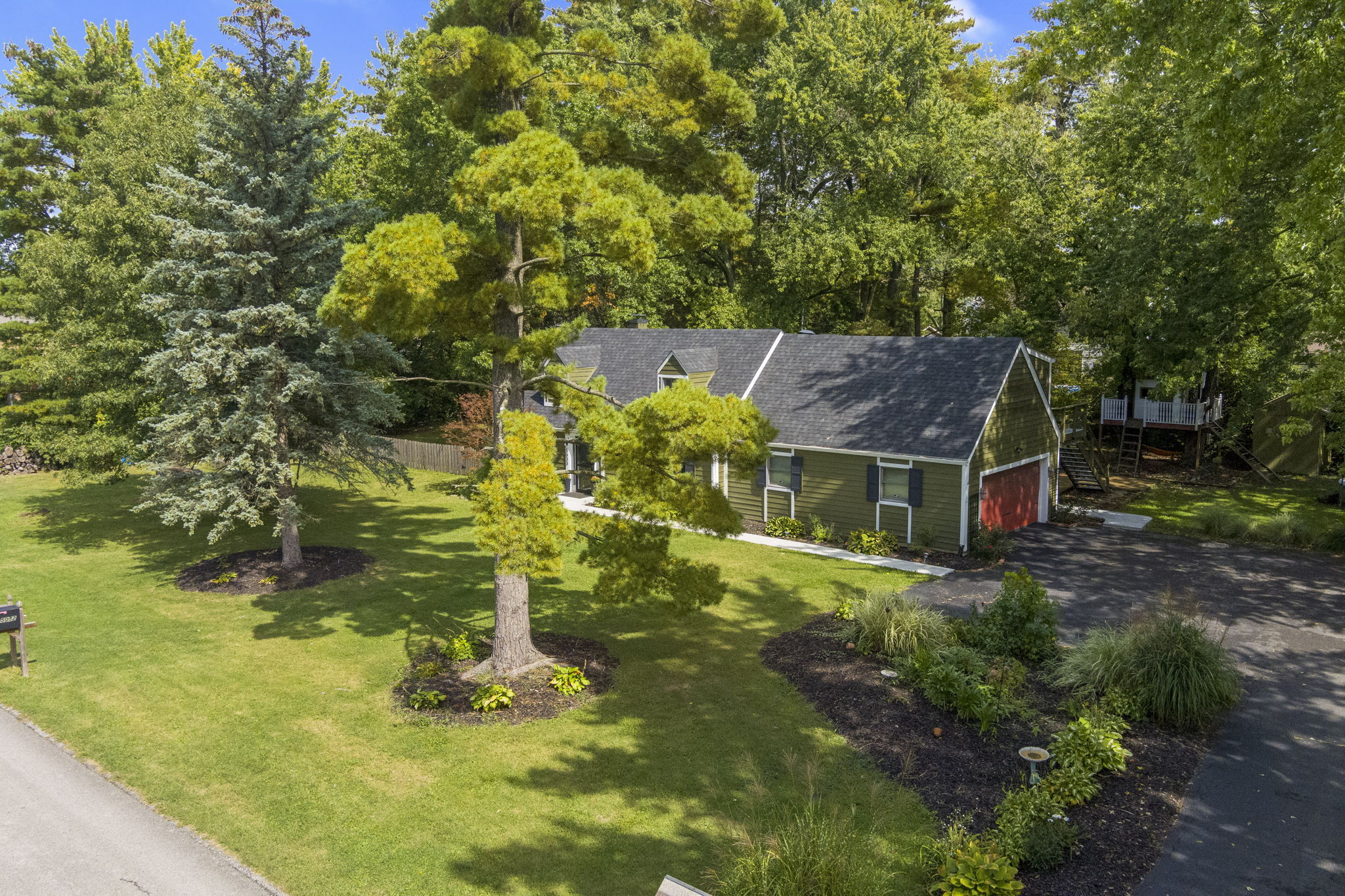 5033 Victoria Road Indianapolis, IN 46228 - Photo 3 of 55 Gallery Image 3