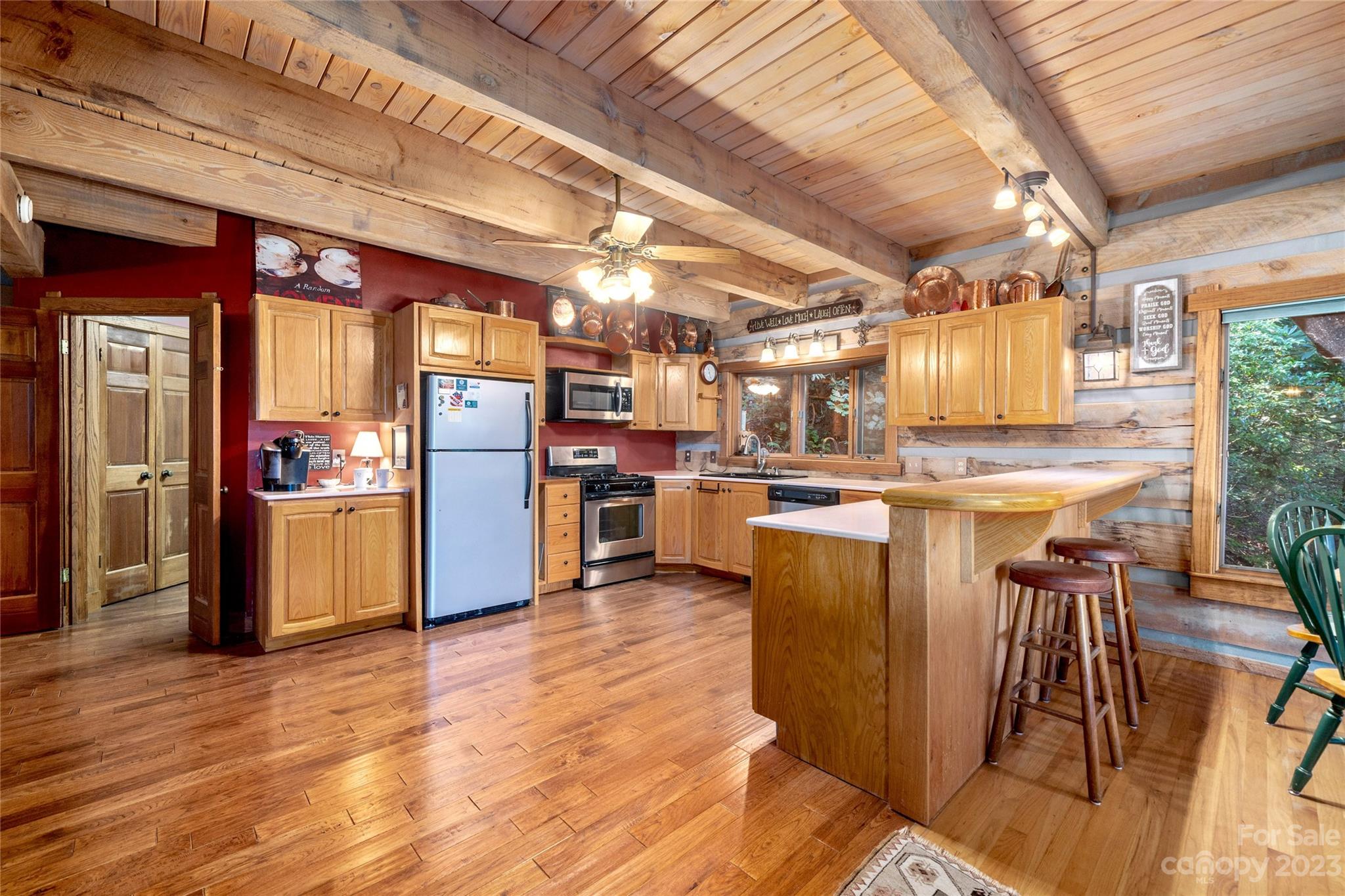 120 Woodpecker Road Maggie Valley, NC 28751 - Photo 4 of 48 Gallery Image 4