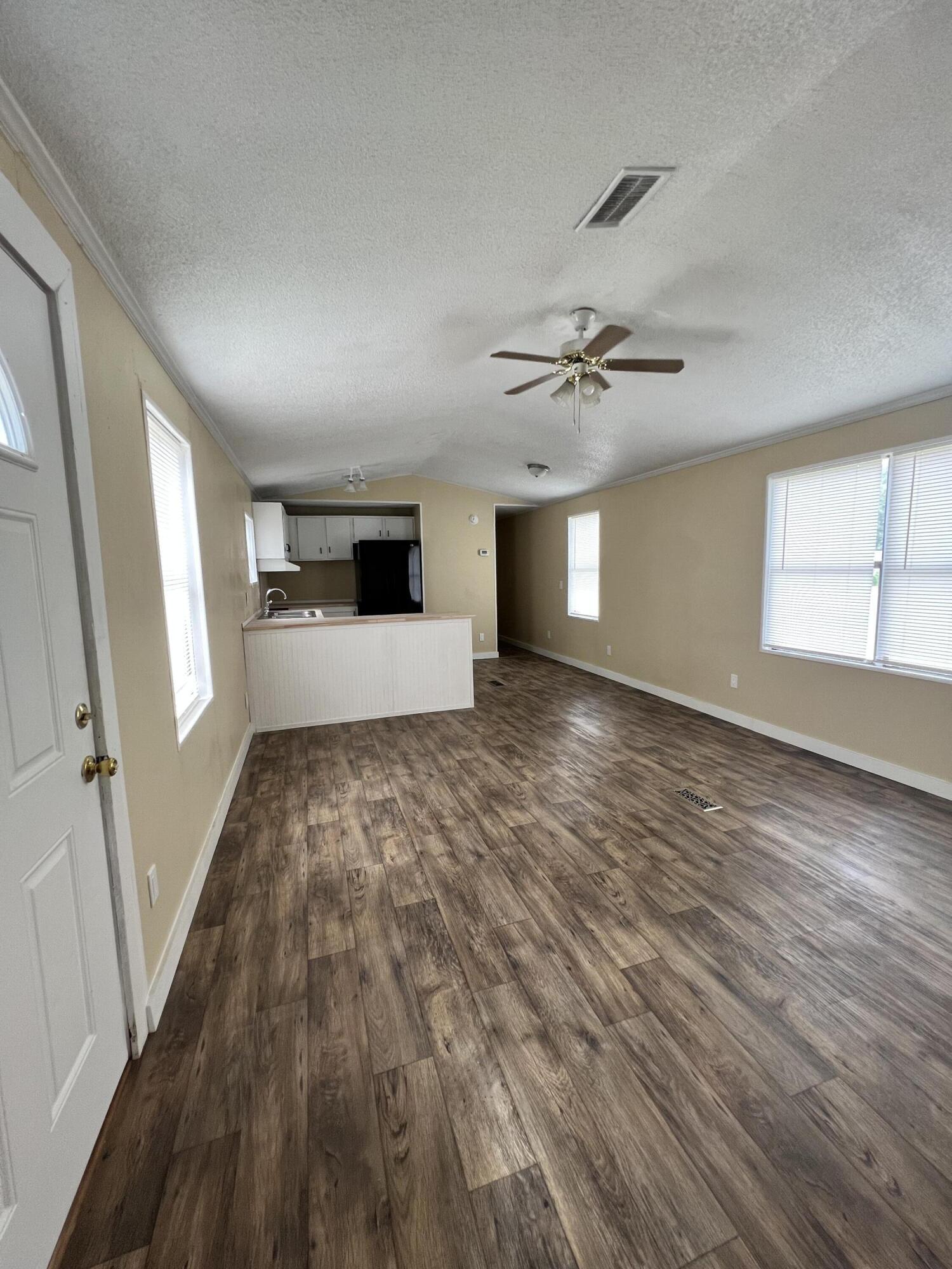 2127 Tee Vee Road Elloree, SC 29047 - Photo 4 of 27 5C1B758E-24EB-4DA7-AA38-72FC6C1A3694