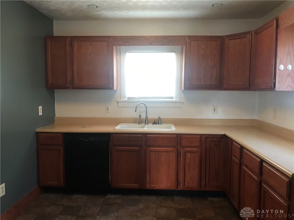 30 Snyder Street Springfield, OH 45504 - Photo 5 of 22 Gallery Image 5