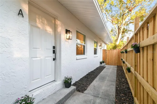 $2,400 | 6422 South Adelia Avenue, Tampa, FL 33616