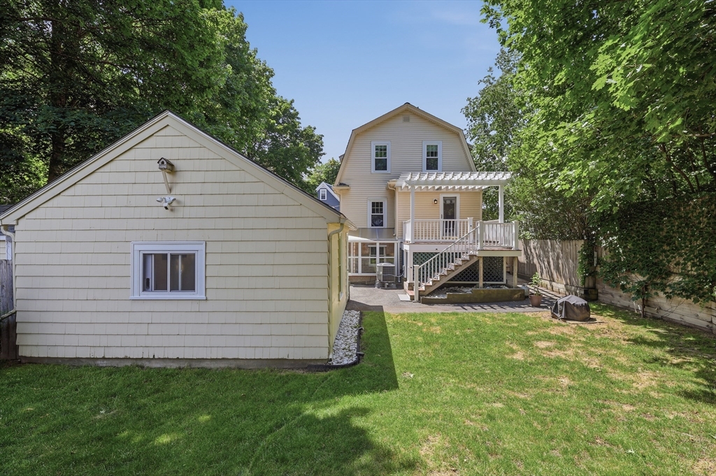 6 Findlay Street Wakefield, MA 01880 - Photo 30 of 40