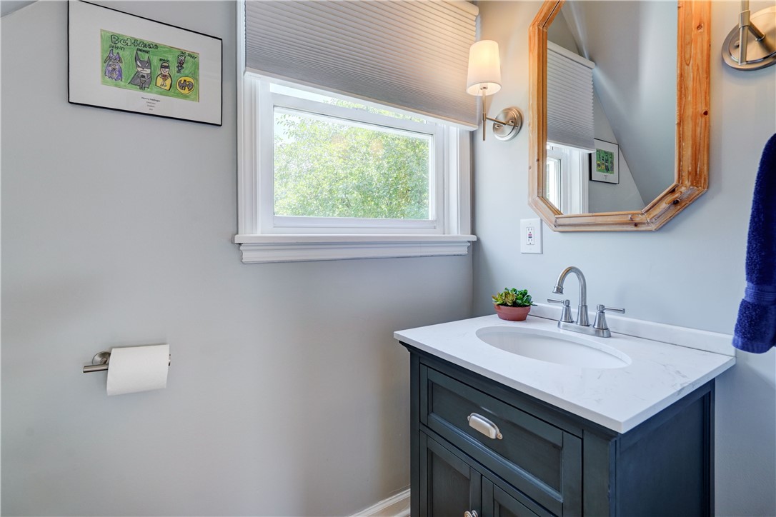 17 West Jefferson Road Pittsford, NY 14534 - Photo 21 of 50 Half Bath