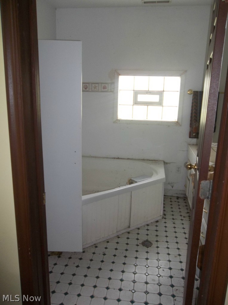 29075 Beitler Road Dennison, OH 44621 - Photo 5 of 9