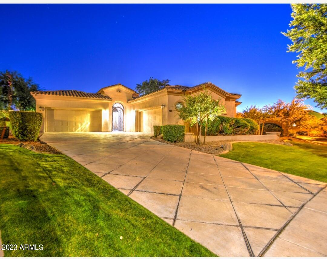 4557 East Desperado Road Gilbert, AZ 85297 - Photo 1 of 86 1000009034