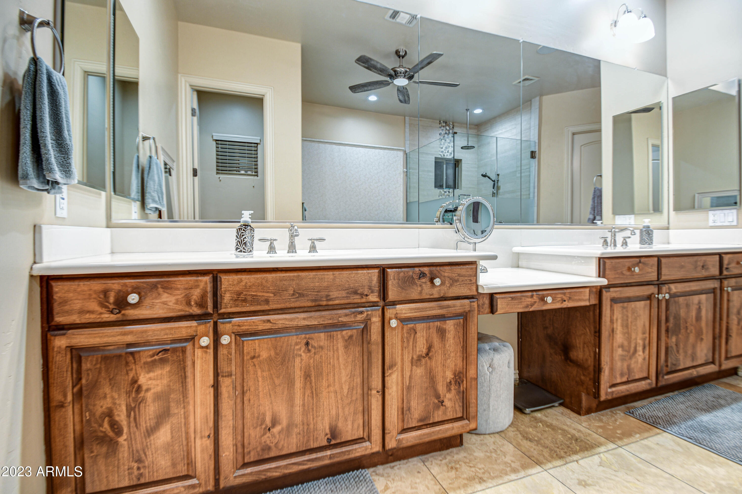 4557 East Desperado Road Gilbert, AZ 85297 - Photo 38 of 86 Primary Bath 4