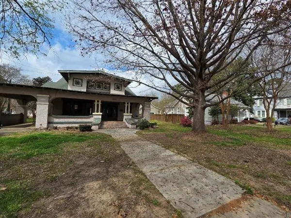 $289,900 | 910 Washington Street, Natchitoches, LA 71457