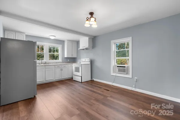 $174,999 | 728 21st Street Southwest, Hickory, NC 28602
