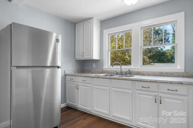 $176,999 | 728 21st Street Southwest, Hickory, NC 28602