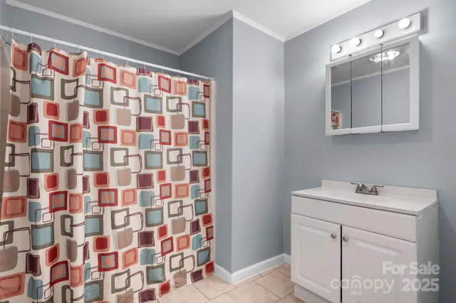 $176,999 | 728 21st Street Southwest, Hickory, NC 28602