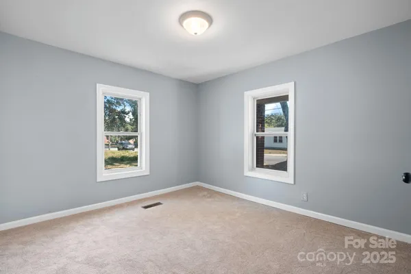 $174,999 | 728 21st Street Southwest, Hickory, NC 28602