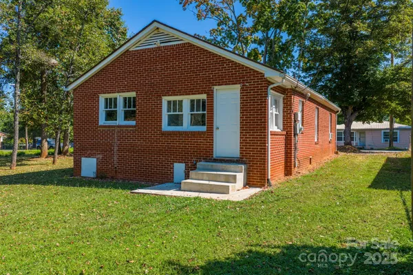 $174,999 | 728 21st Street Southwest, Hickory, NC 28602