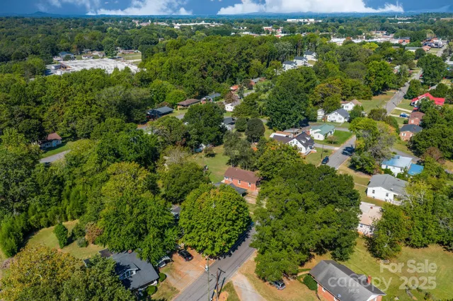 $176,999 | 728 21st Street Southwest, Hickory, NC 28602