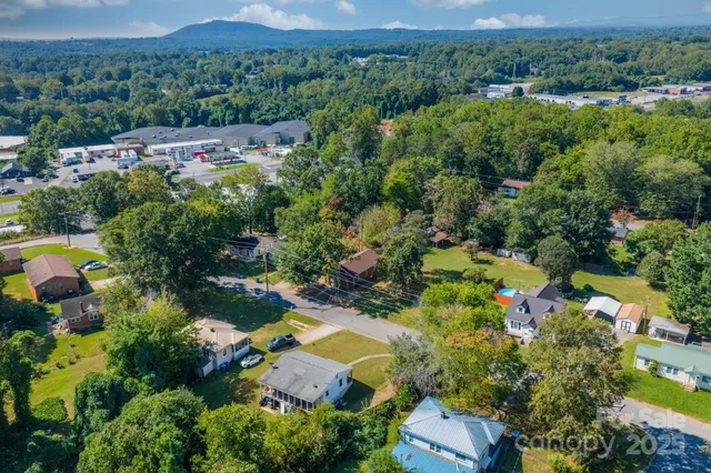 $176,999 | 728 21st Street Southwest, Hickory, NC 28602