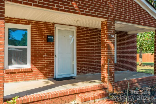 $174,999 | 728 21st Street Southwest, Hickory, NC 28602