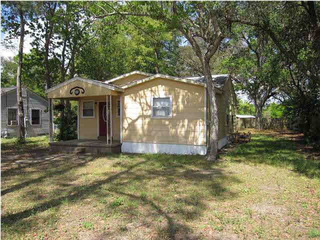 102 Ruberia Avenue Pensacola, FL 32507 - Photo 3 of 9 Gallery Image 3