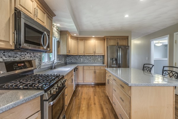 30 Rowe Hill Road Stoneham, MA 02180 - Photo 15 of 30 Gallery Image 15