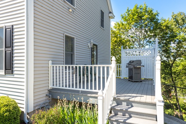 30 Rowe Hill Road Stoneham, MA 02180 - Photo 5 of 30 Gallery Image 5
