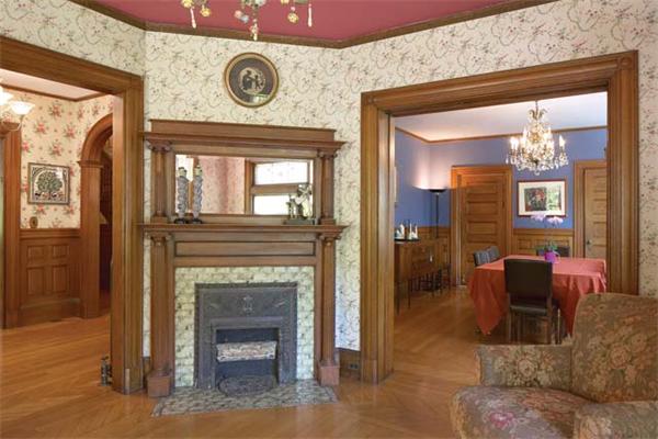 123 Centre Street Brookline, MA 02446 - Photo 3 of 6