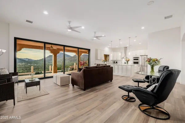 $1,749,900 | 40229 North 32nd Street, Cave Creek, AZ 85331