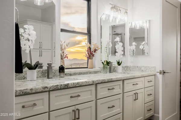 $1,749,900 | 40229 North 32nd Street, Cave Creek, AZ 85331