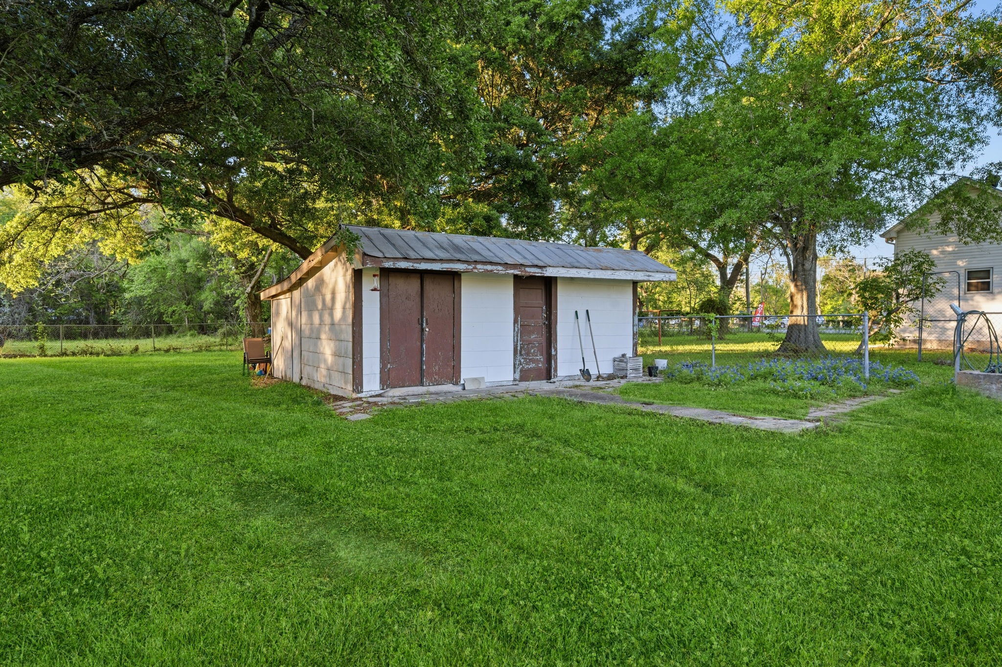 804 North Cleveland Street Dayton, TX 77535 - Photo 27 of 29 a view of a back yard of the house