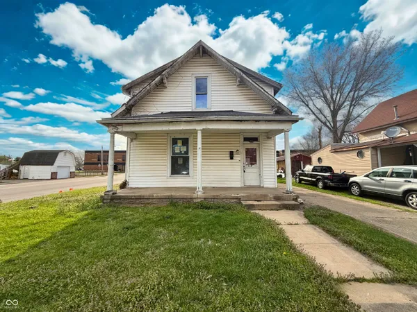 $69,500 | 310 South Pleasant Street, Edinburgh, IN 46124