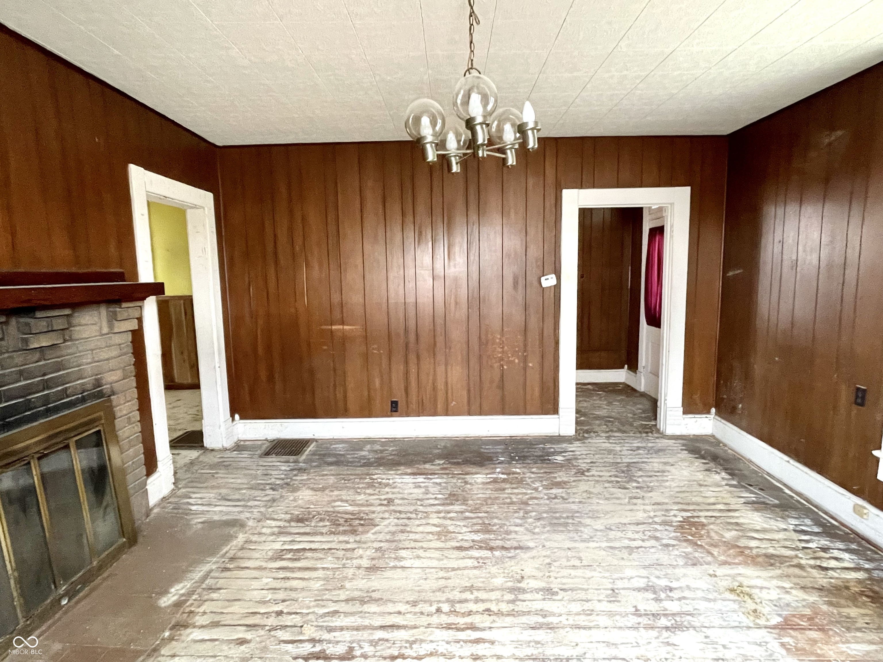 310 South Pleasant Street Edinburgh, IN 46124 - Photo 14 of 48