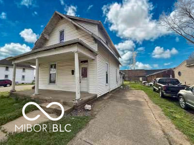 310 South Pleasant Street Edinburgh, IN 46124 - Photo 2 of 53