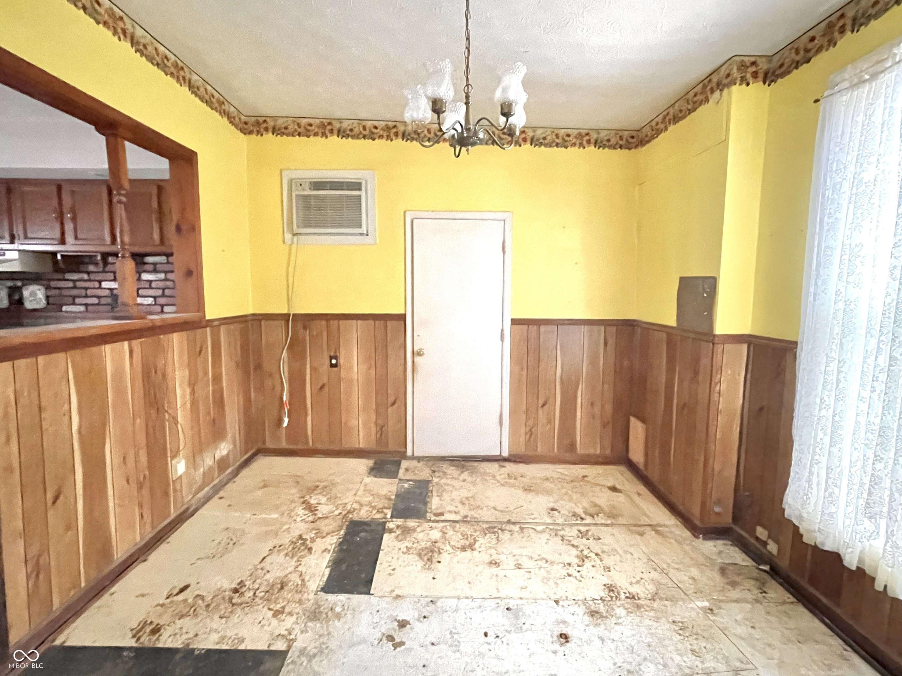 310 South Pleasant Street Edinburgh, IN 46124 - Photo 25 of 53