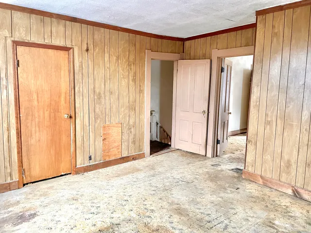 $79,500 | 310 South Pleasant Street, Edinburgh, IN 46124