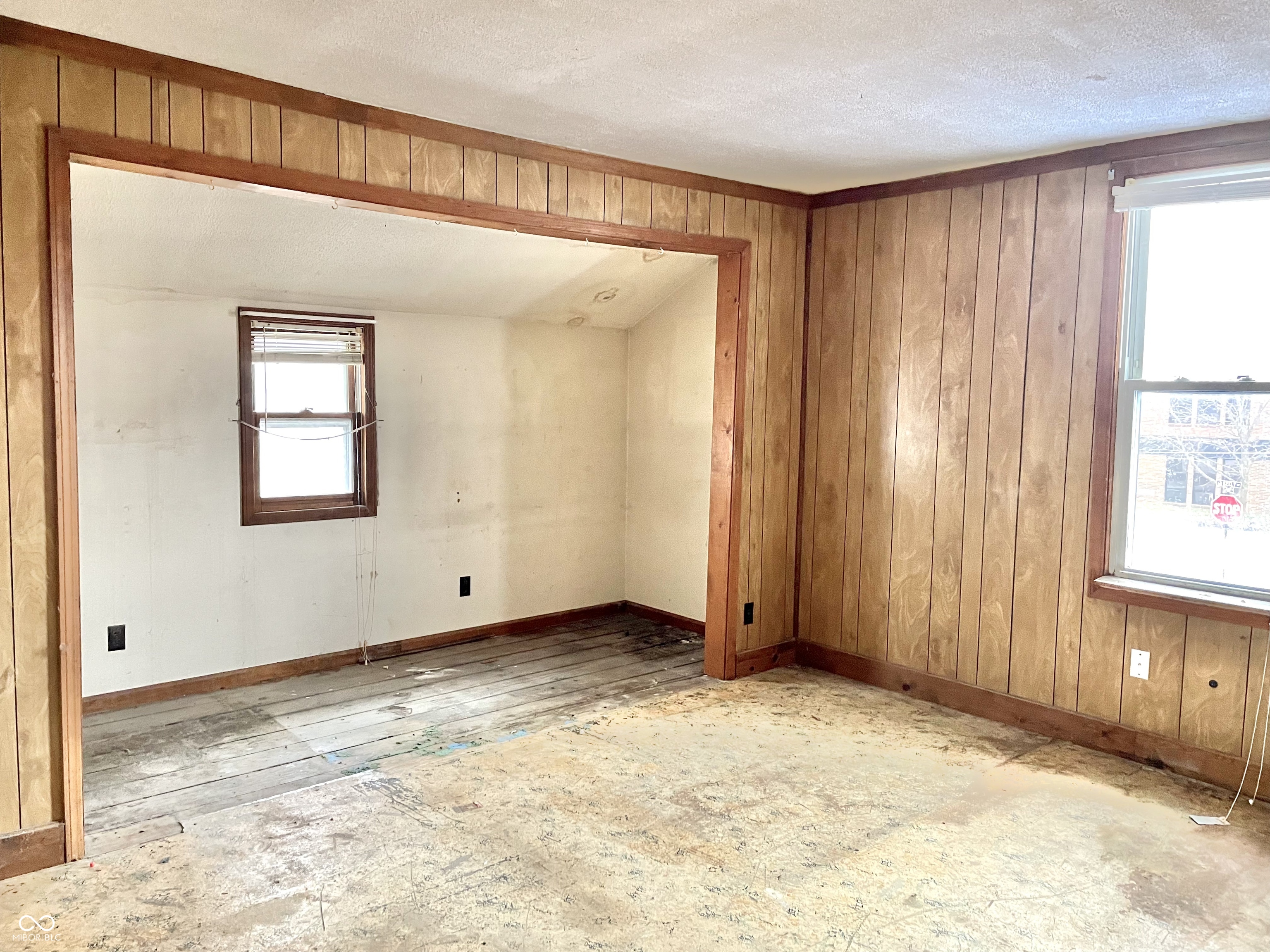 310 South Pleasant Street Edinburgh, IN 46124 - Photo 32 of 53