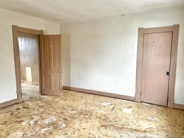 $79,500 | 310 South Pleasant Street, Edinburgh, IN 46124