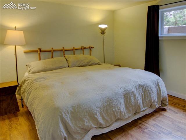 710 Cresta Road Colorado Springs, CO 80906 - Photo 14 of 22 Gallery Image 14