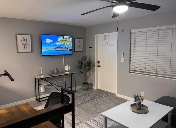 $2,100 | 136 Akron Street, Unit A1, Lake Worth Beach, FL 33461