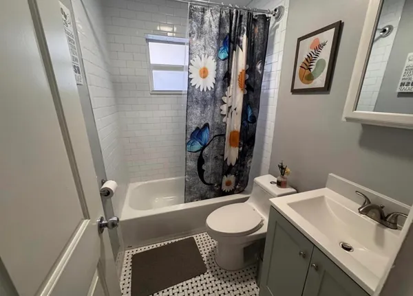 $2,100 | 136 Akron Street, Unit A1, Lake Worth Beach, FL 33461