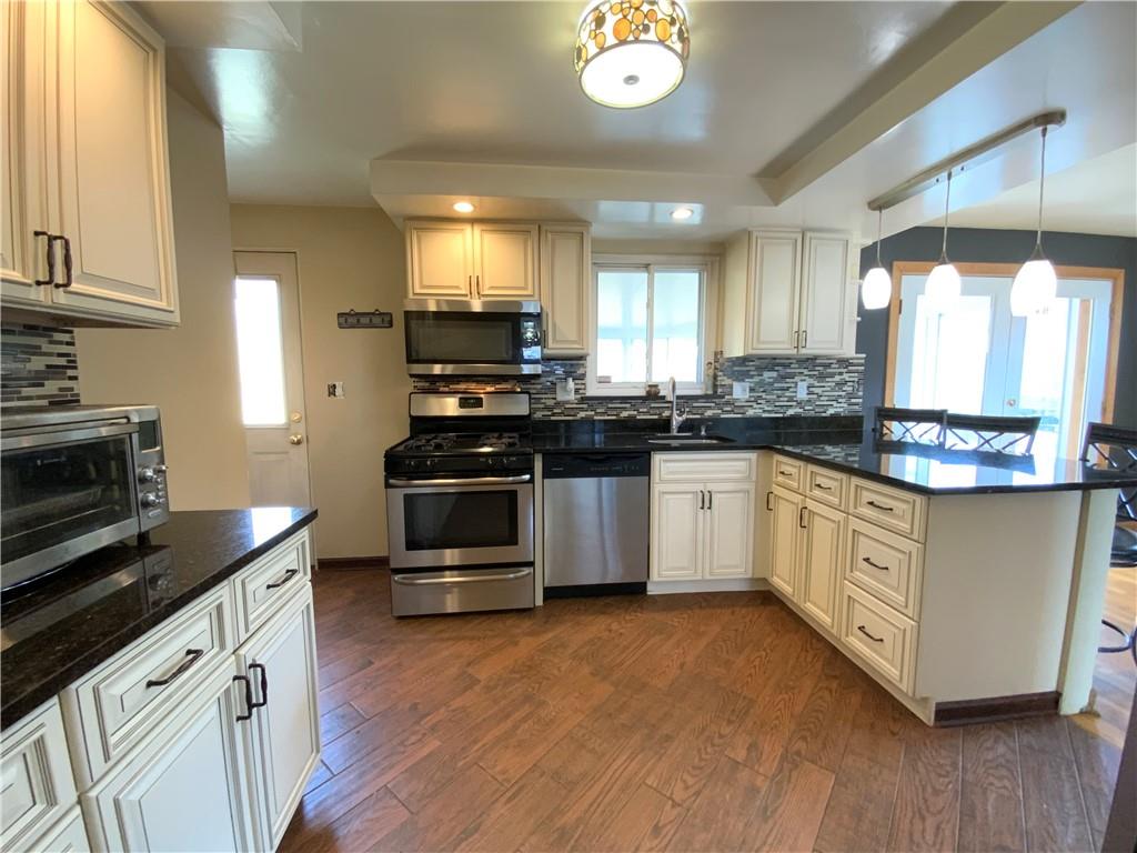 1229 Girard Road Pittsburgh, PA 15227 - Photo 3 of 14 Gallery Image 3