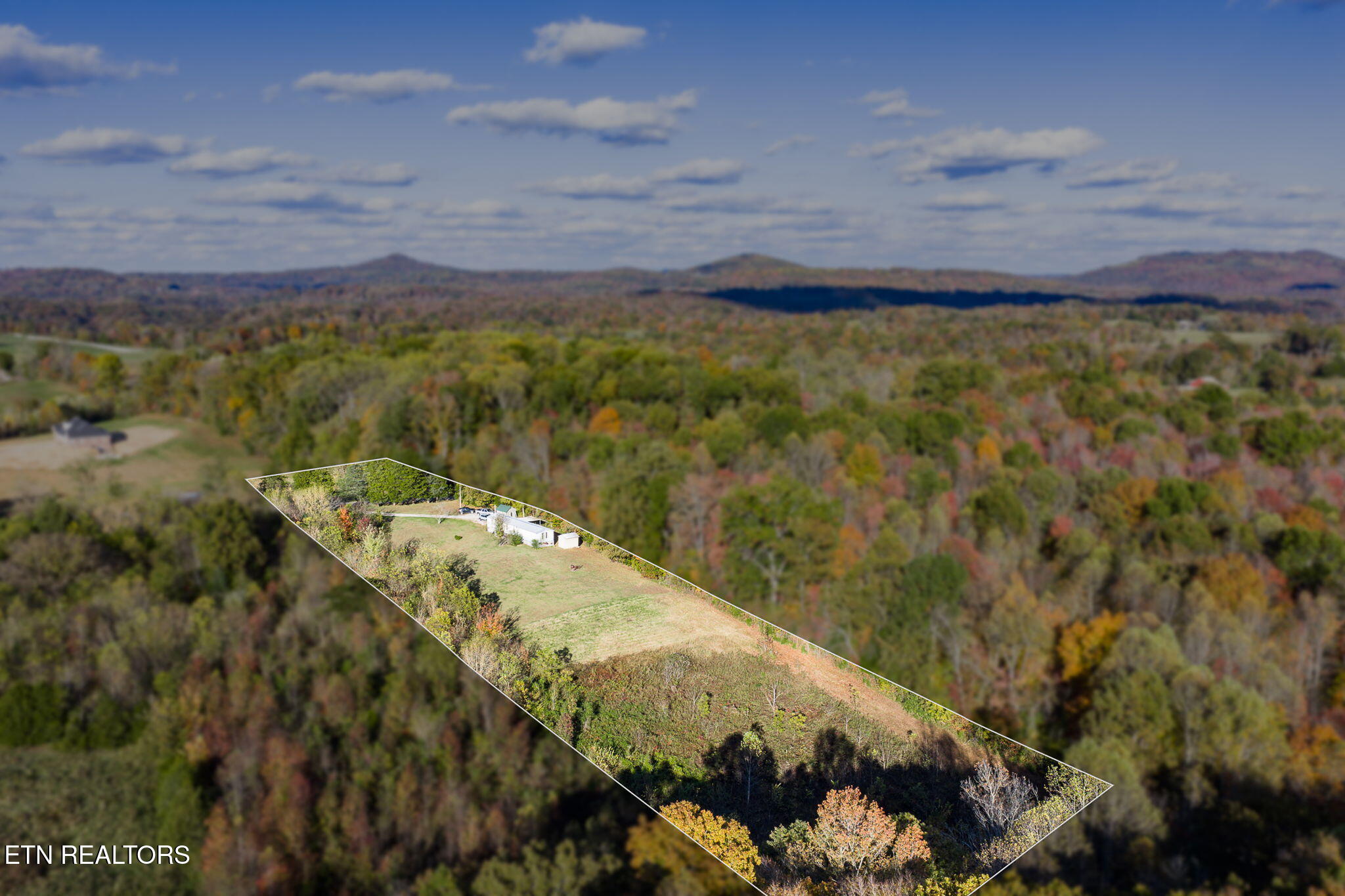 7316 Oak Grove Road Monroe, TN 38573 - Photo 5 of 26 22-web-or-mls-7316 Oak Grove Rd_043_TNPC