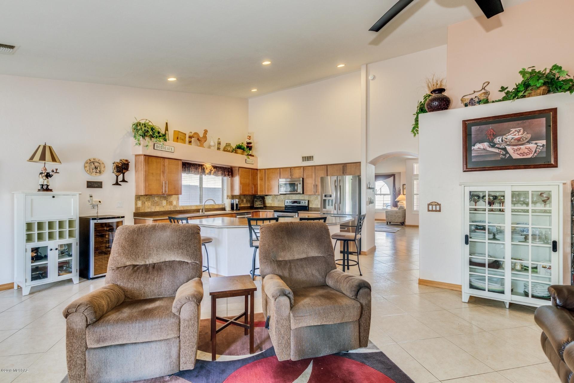 6831 West Rifle Way Tucson, AZ 85743 - Photo 9 of 17