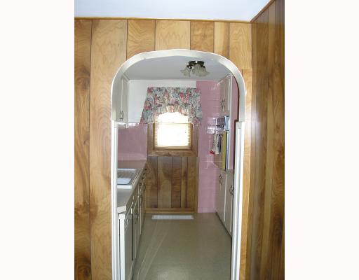 146 Olney Arnold Road Cranston, RI 02921 - Photo 3 of 6 Kitchen.