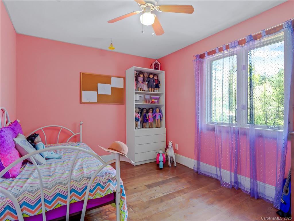 44 Rodeo Drive Leicester, NC 28748 - Photo 10 of 19 Gallery Image 10