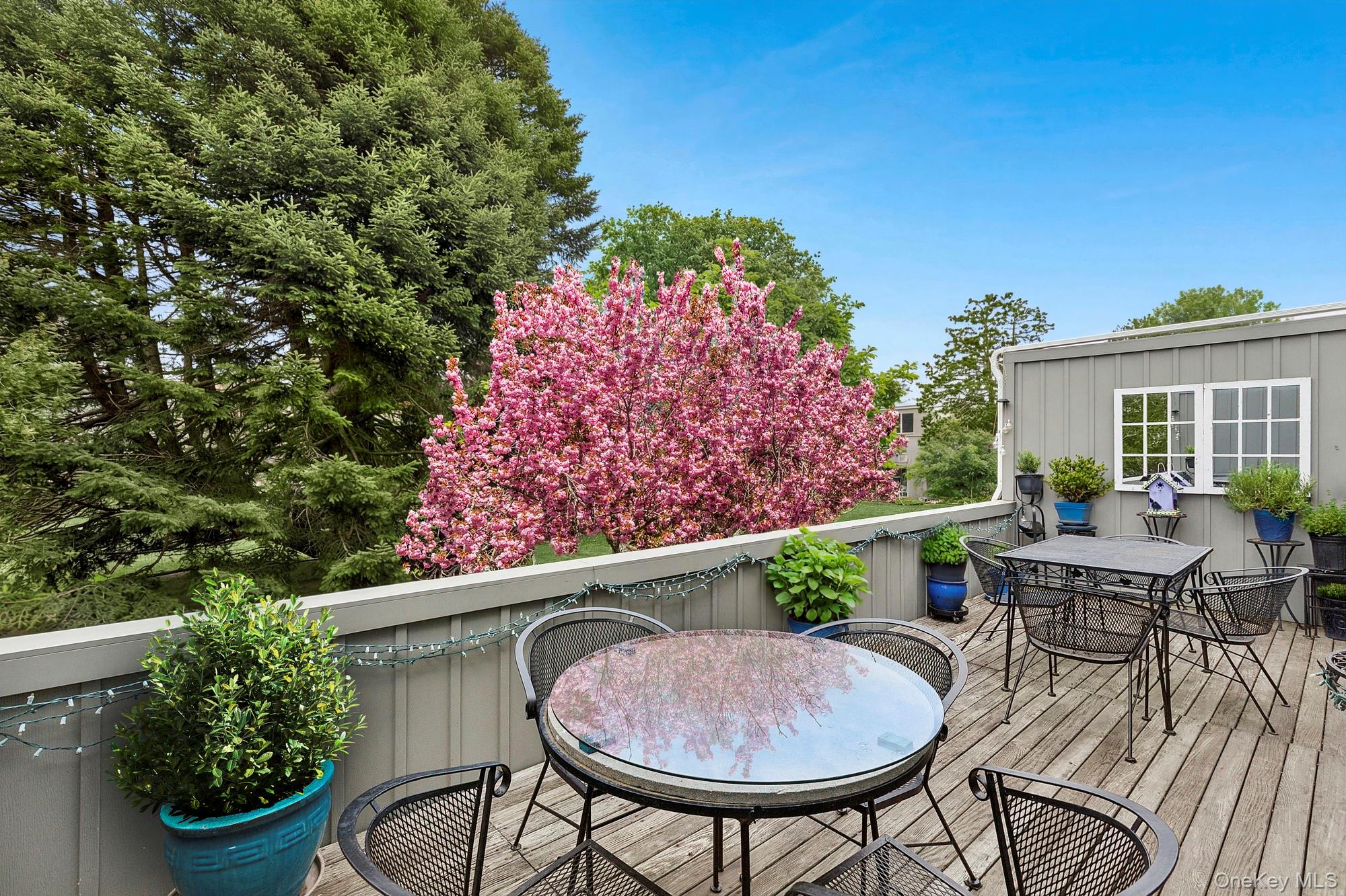 514 Pantigo Road, Unit 22 East Hampton, NY 11937 - Photo 13 of 16