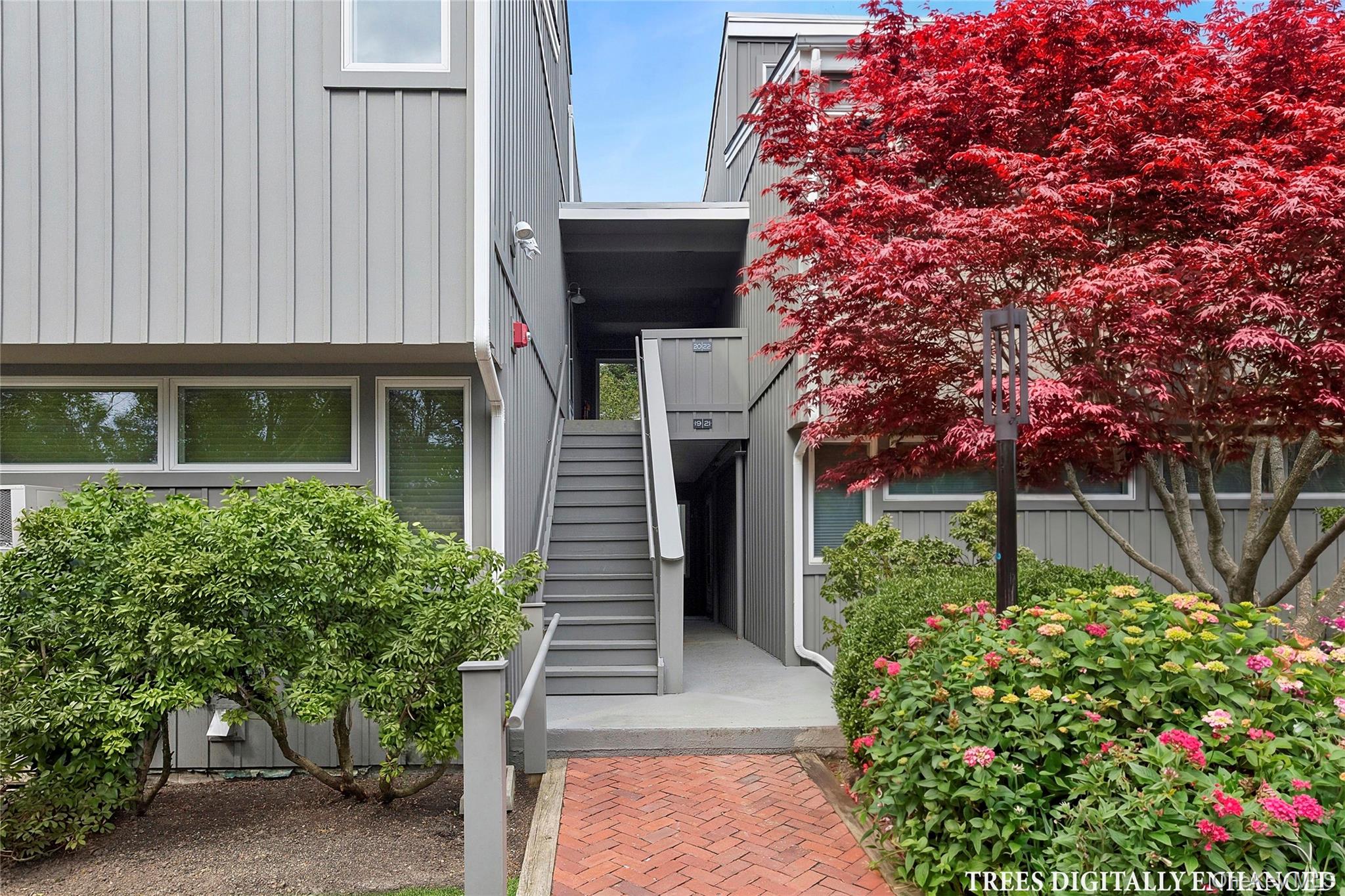 514 Pantigo Road, Unit 22 East Hampton, NY 11937 - Photo 14 of 16