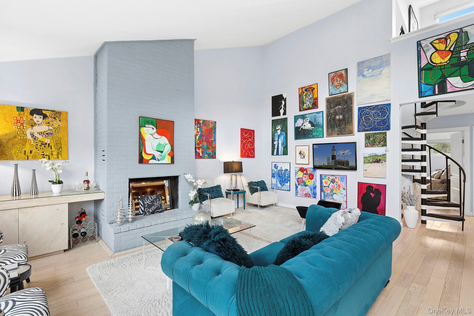 514 Pantigo Road, Unit 22 East Hampton, NY 11937 - Photo 2 of 16