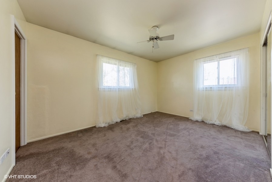 1645 Jefferson Road Hoffman Estates, IL 60169 - Photo 5 of 15