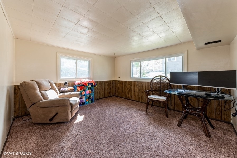 1645 Jefferson Road Hoffman Estates, IL 60169 - Photo 6 of 15