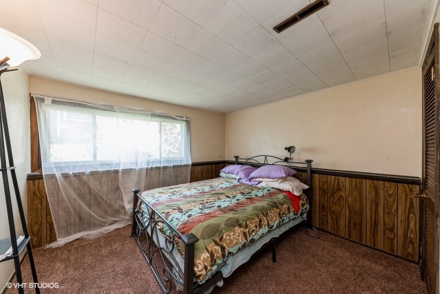 1645 Jefferson Road Hoffman Estates, IL 60169 - Photo 9 of 15