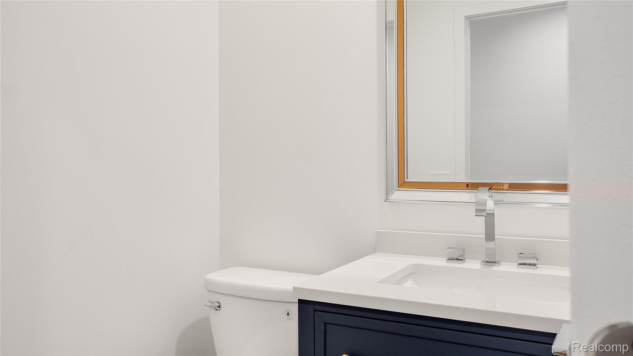 4244 Fieldbrook Road West Bloomfield, MI 48323 - Photo 13 of 43 013-4244-fieldbrook-rd-w-bloomfield-mi-48323-006.jpg