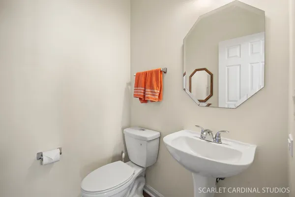 $600,000 | 1661 Trails End Lane, Bolingbrook, IL 60490